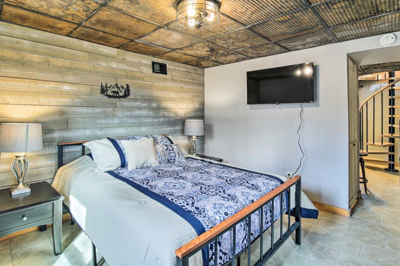 Gatlinburg Mountain Cabin With Hot Tub, Deck And Games Exterior photo
